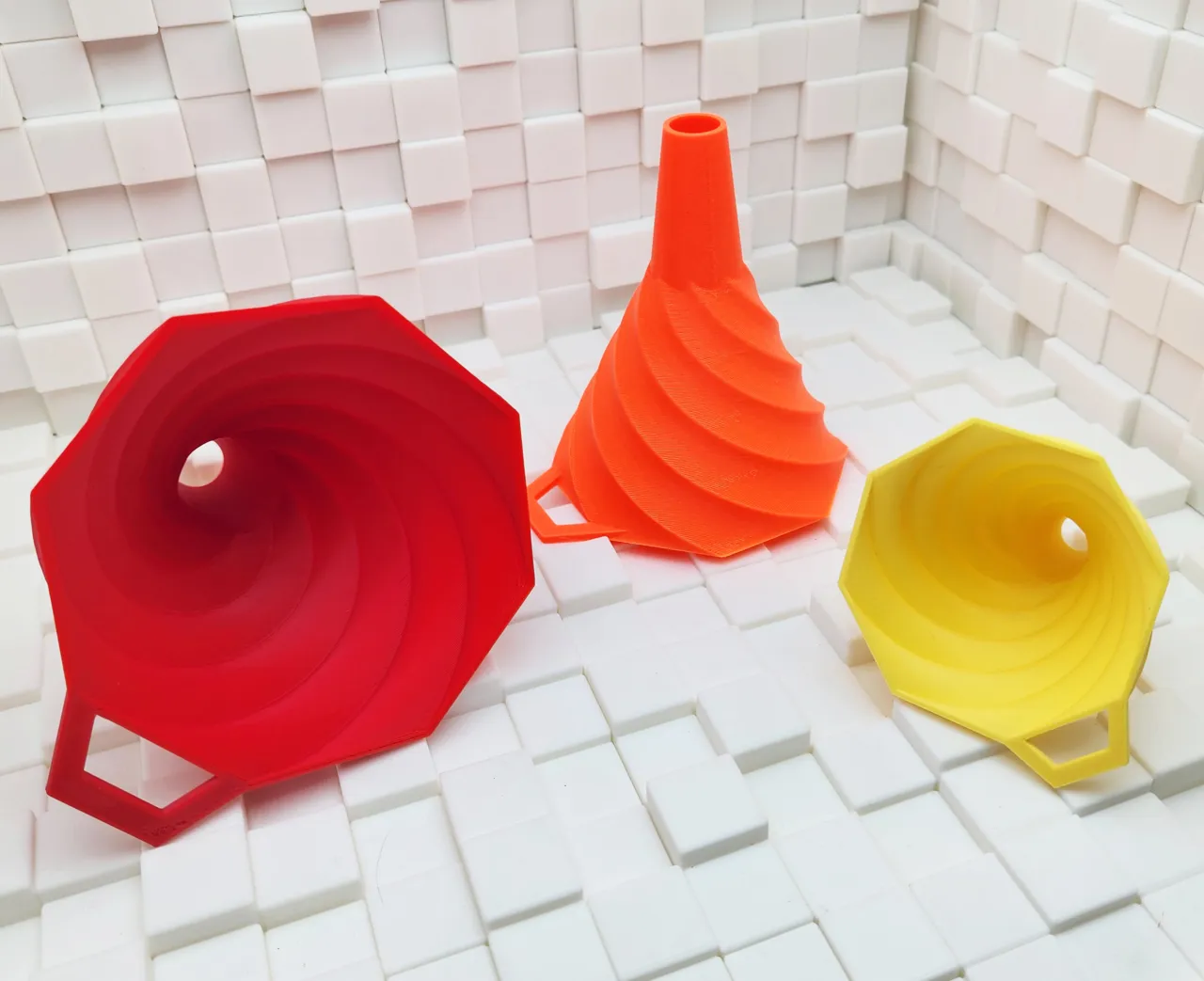 Vortex Funnels - No Supports view 3