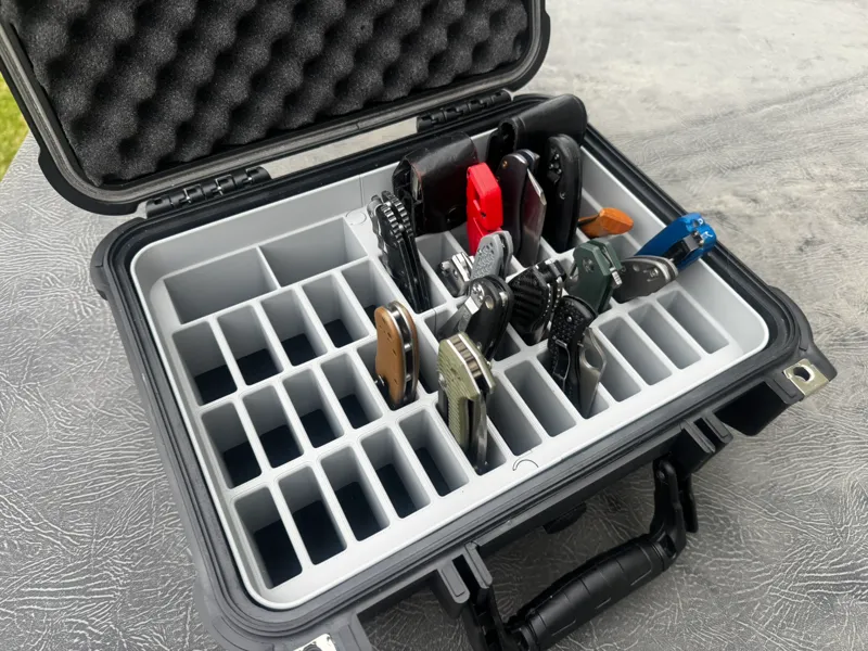 Knife organizer for Harbor Freight Apache 2800
