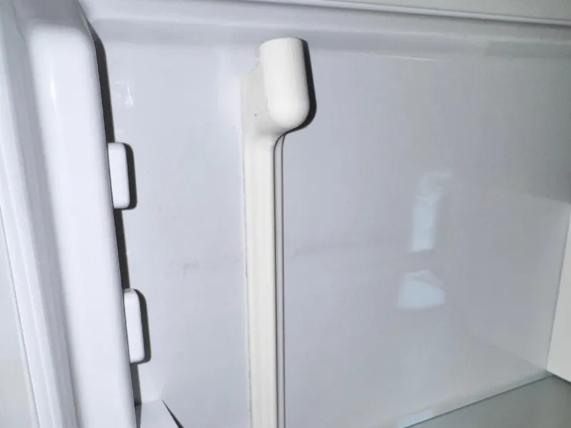 Halter für Philips LatteGo für die Kühlschranktür