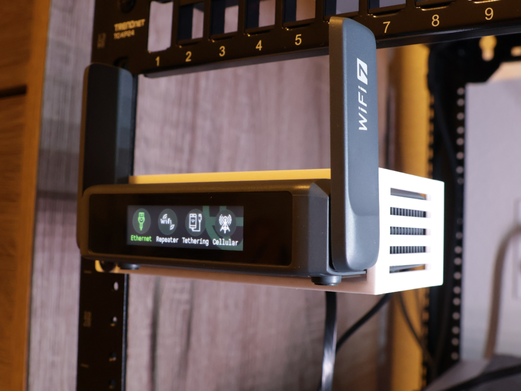 gl.inet Slate 7 Rack Mount