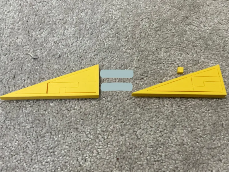 Missing Square Illusion-Triangle Frame