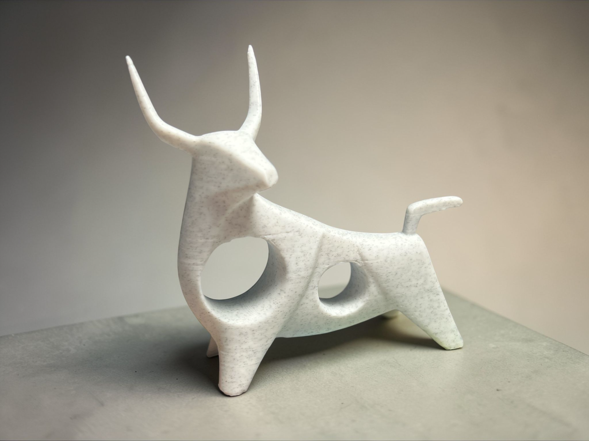 Abstract Bull Sculpture – Modern Minimalist Decor