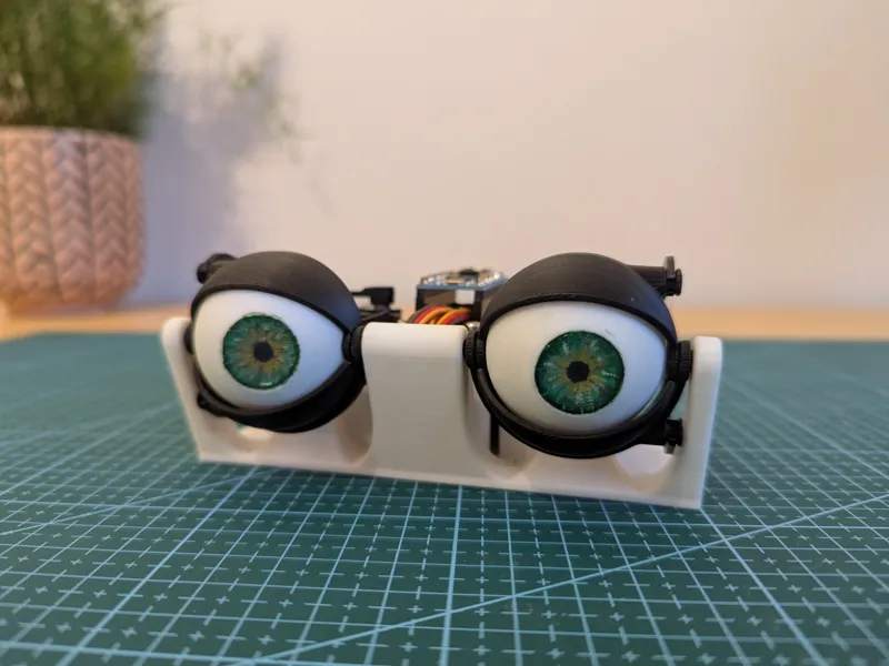 Animatronic Eyes, Compact, With Arduino