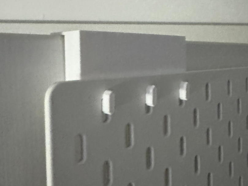 Türhalterung für IKEA SKÅDIS mit Abstandshalter
