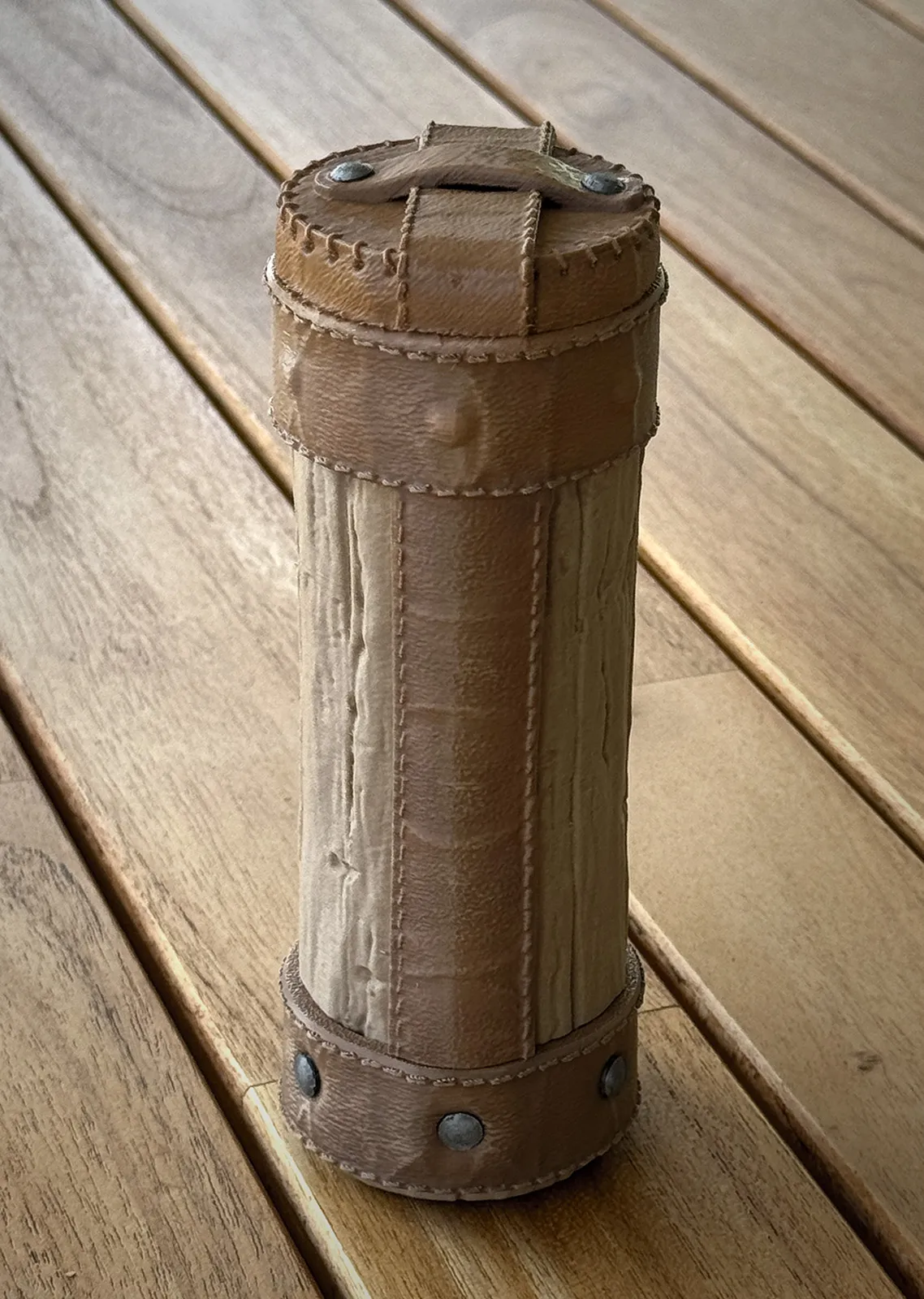 Medieval Giftbox - Scroll Case view 3