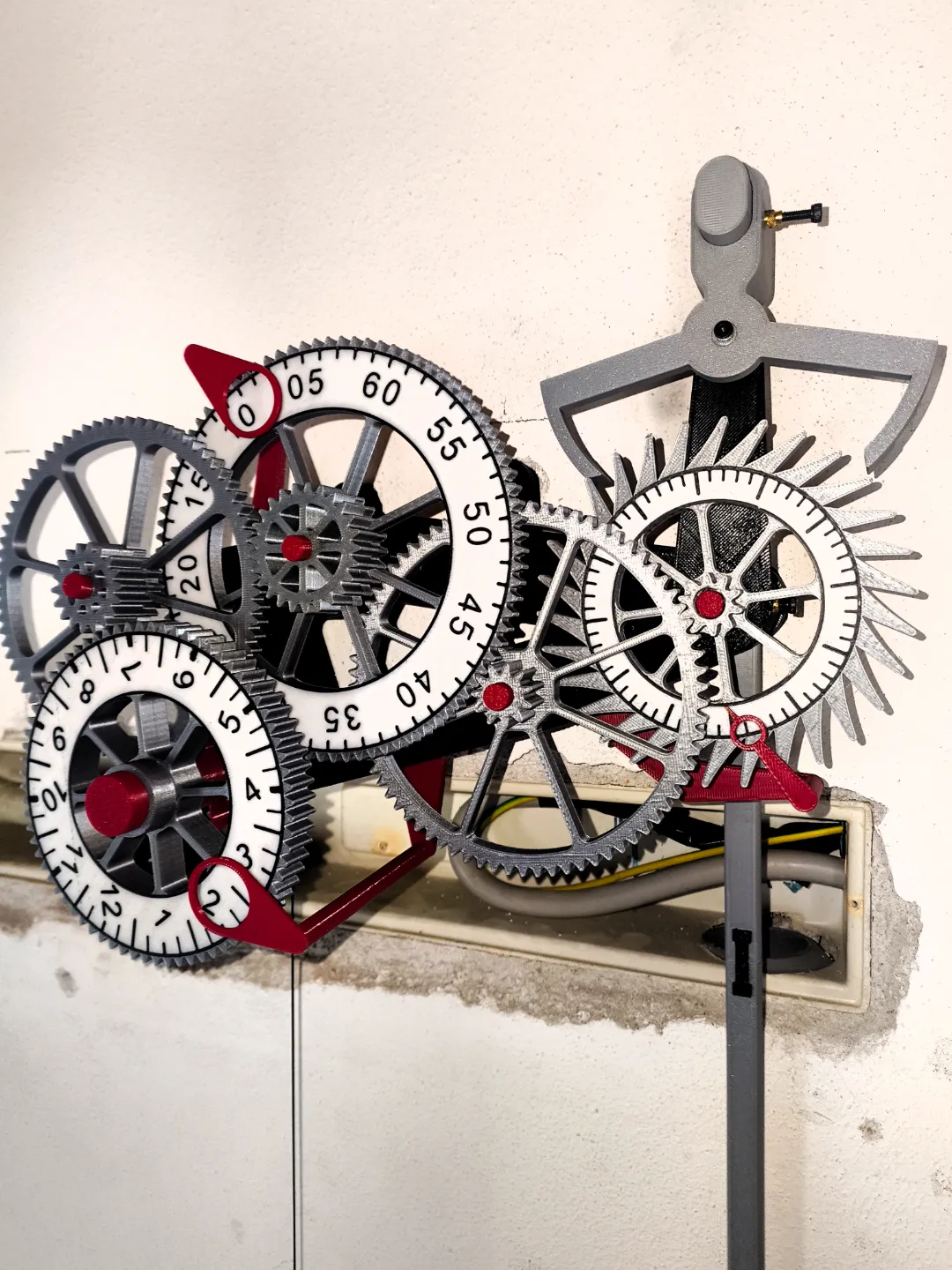 fully functional mechanical clock! view 2