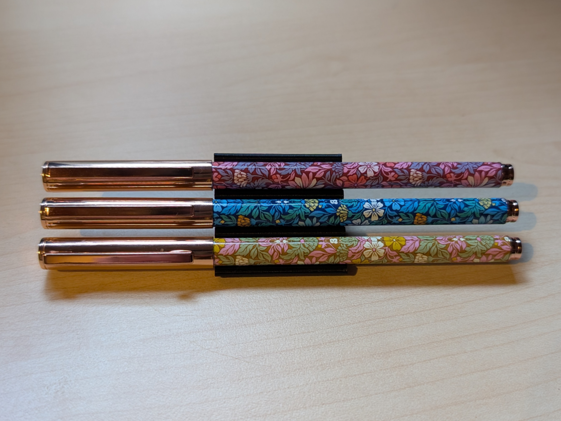 Pen Display Stand / Holder - Low Profile - 3 Pens