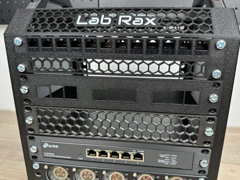1U 3 x Raspberry Pi 5 Shelf for 10" Rack