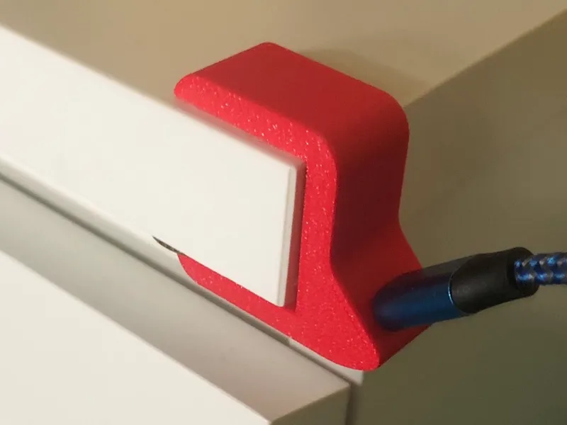 Lightning cable Furniture clamp