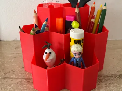 Honeycomb pen holder