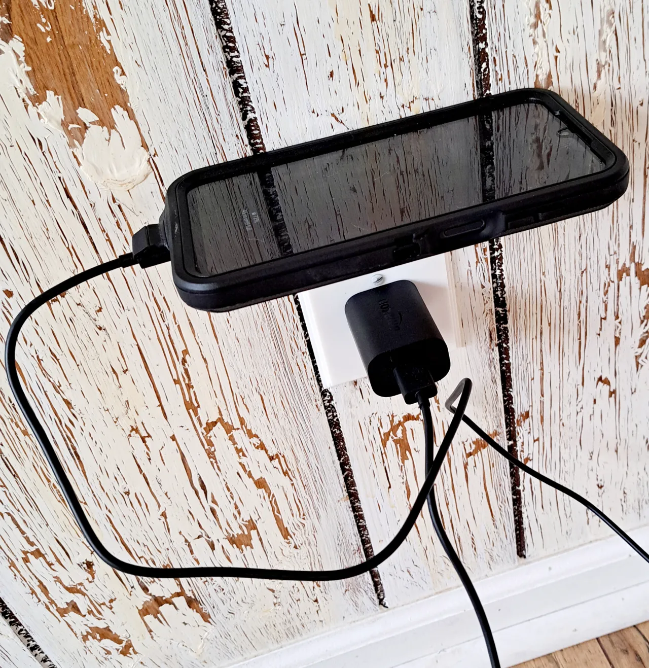 Outlet Cover with Shelf for Phone, 2or4 plug model view 3