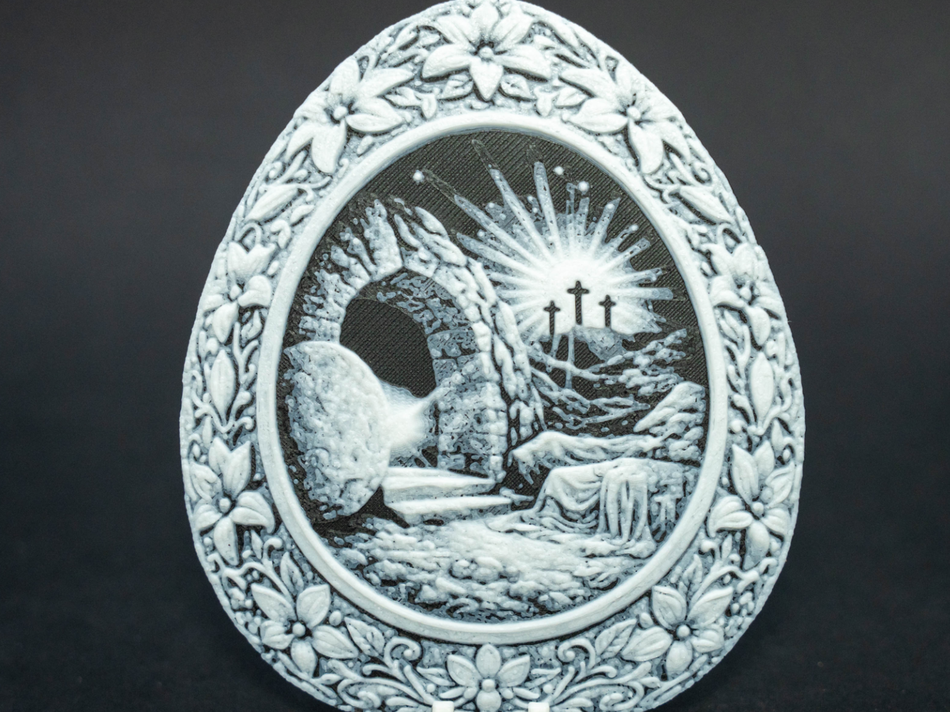 easter egg dramatic resurrection garden small