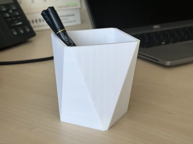 菱形笔筒