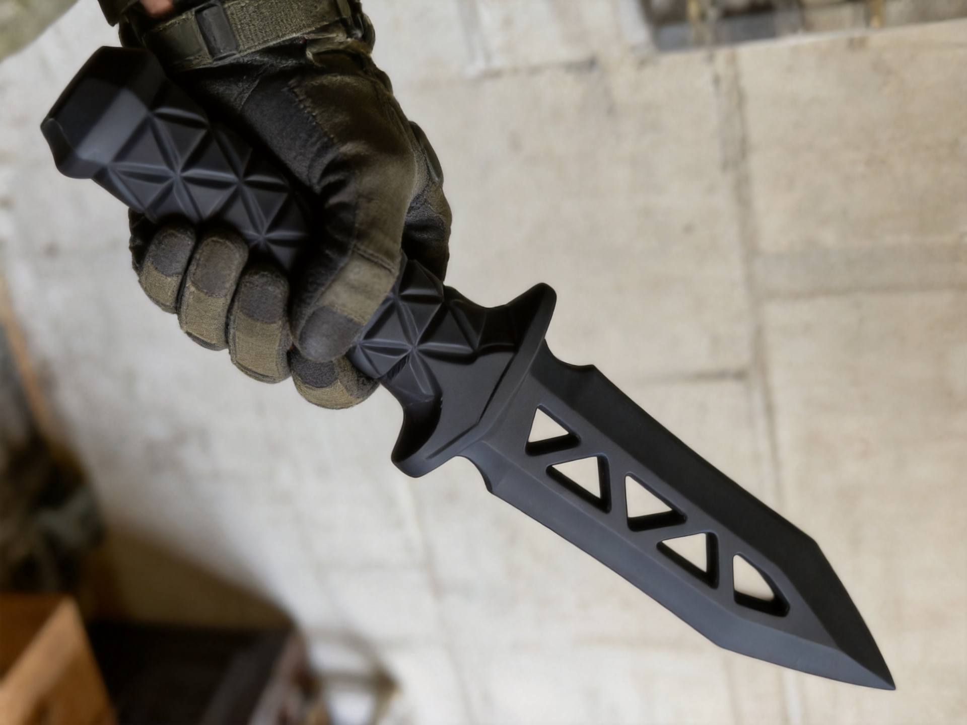 Void Cage Piercing Dagger