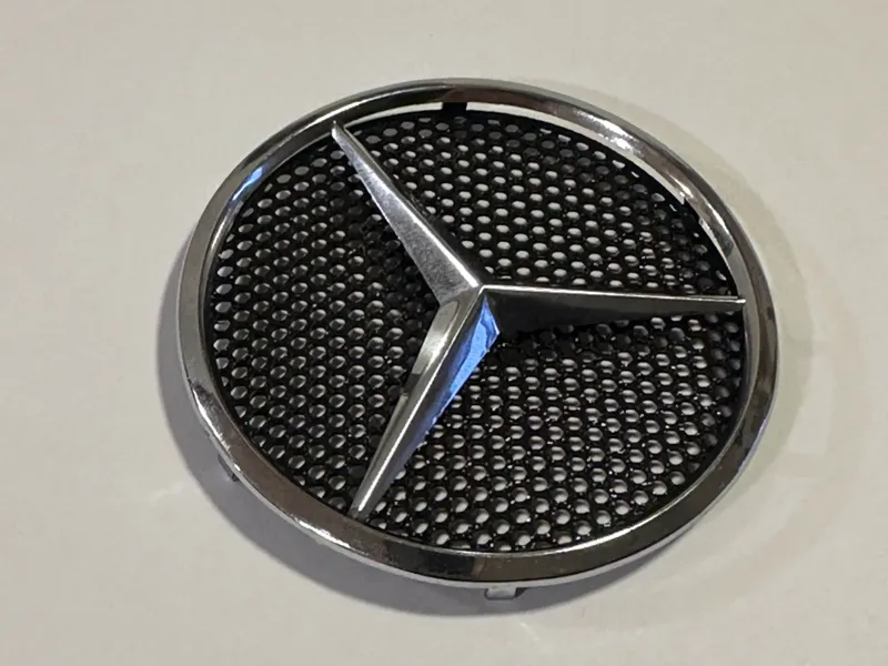 mercedes C63 AMG Honeycomb engine cover