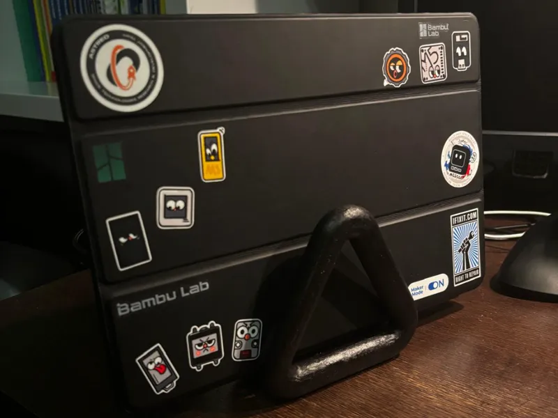 laptop/tablet stand