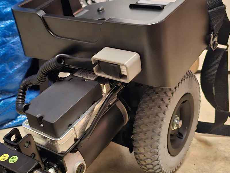 Vermeiren V-Drive cable holder