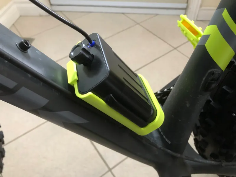 Bicycle mount for 18650/26650 battery pack