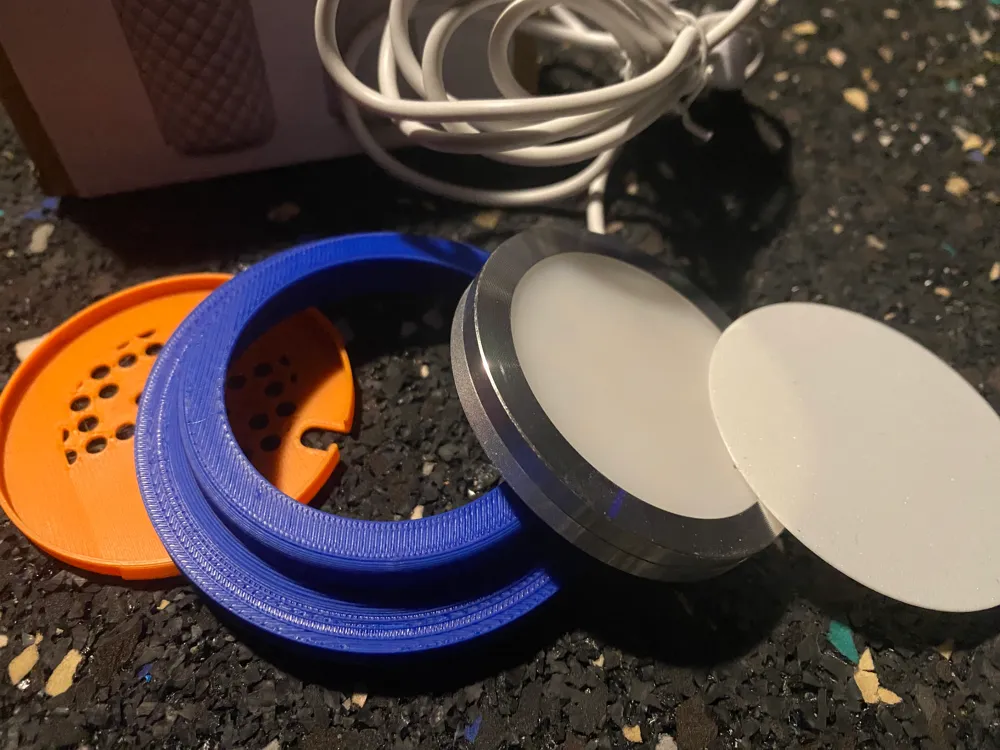 printed shelf installation for LED Lamp 001 kit by lamafaenger MakerWorld