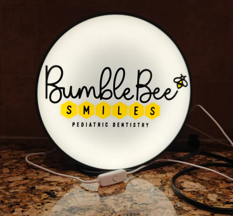 Bumble Bee Smiles Lightbox