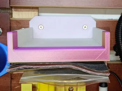 Electric sander hanger