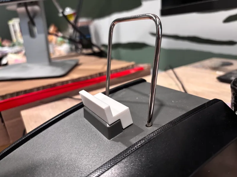 Device stand extender for TCA Boeing Yoke