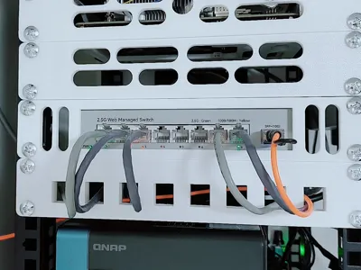 Lianguo 8+1 10-inch 1U rack module