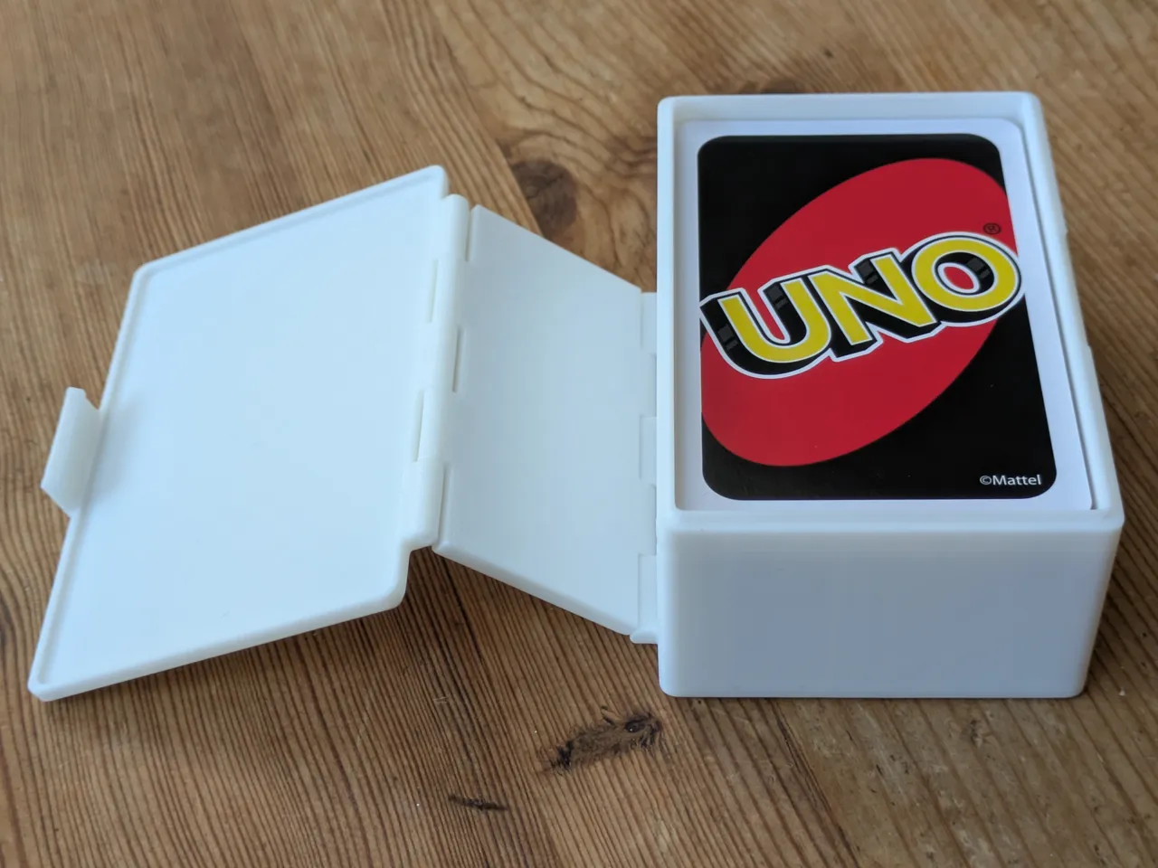 Uno Card Box - with print in place hinge view 2