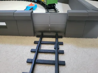 Army Men Sea Wall (Train Gate)