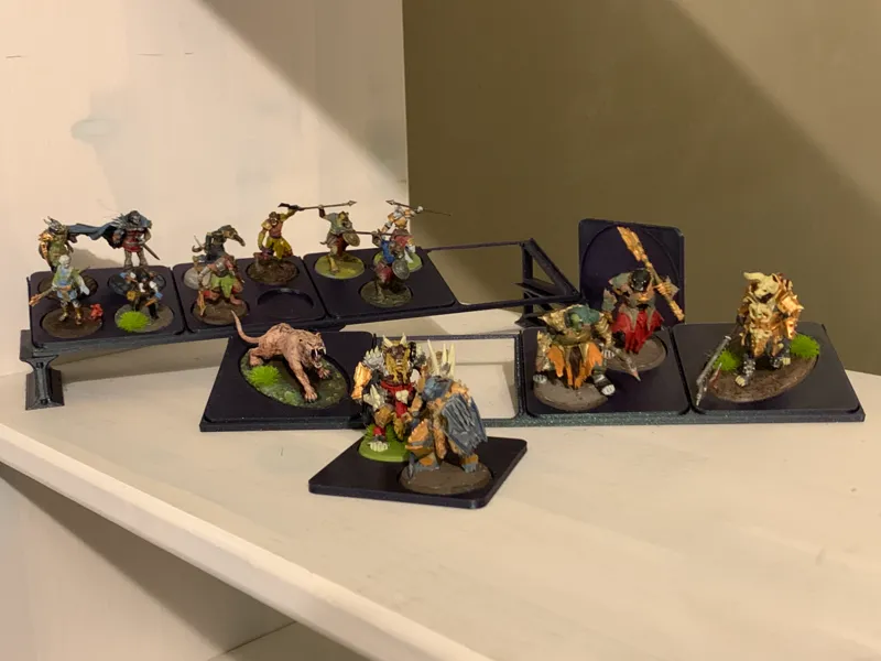 Modular miniature display stand