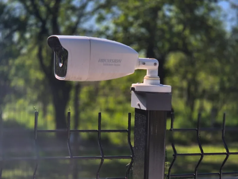 Camera holder fence cover