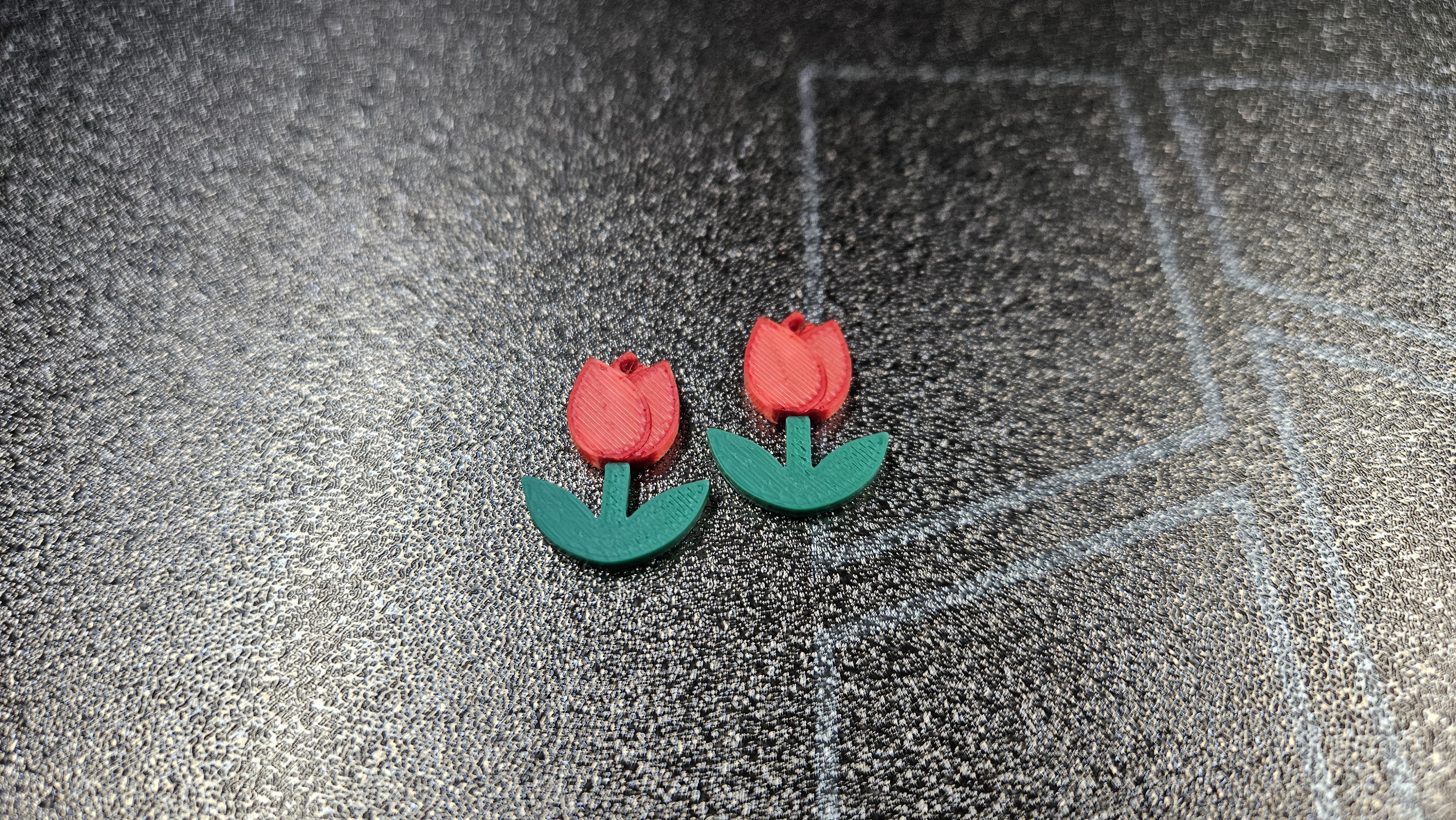 Miniatura 3 do modelo 3D Tulip Earrings