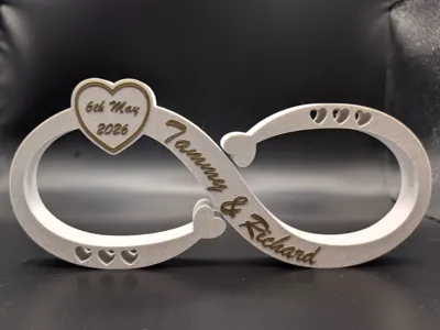 Customisable Infinity Heart Model