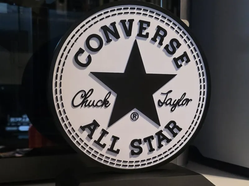 Converse Aufstelle