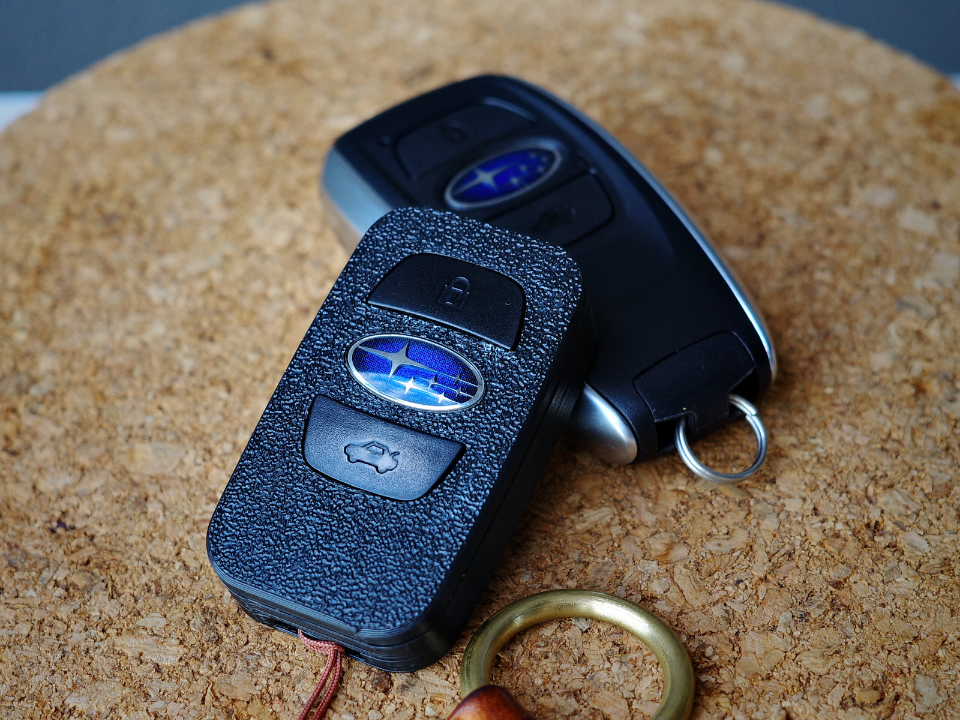 Subaru BRZ / GR86 Compact Key Fob (OEM Buttons)