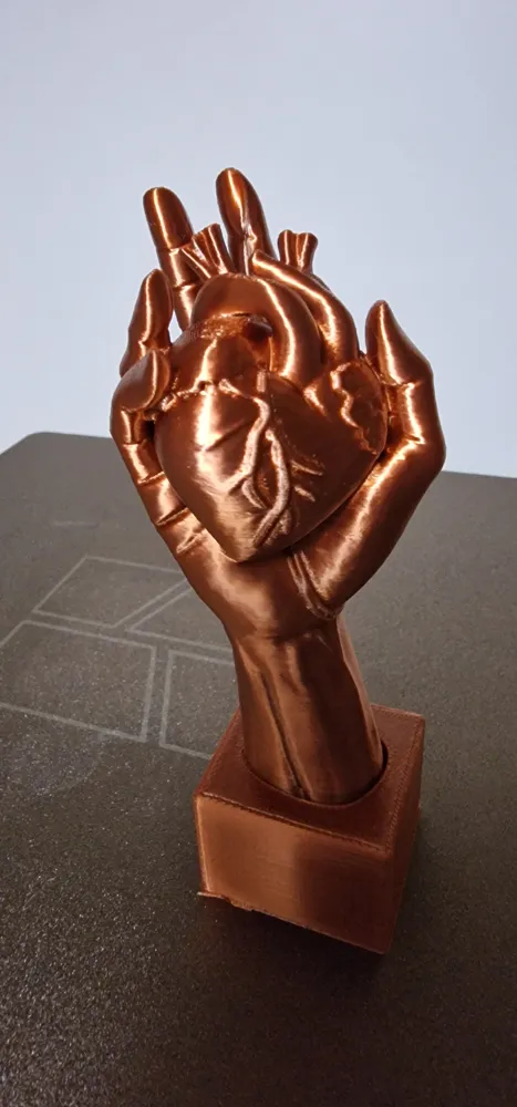 heart hand - Free 3D Print Model - MakerWorld