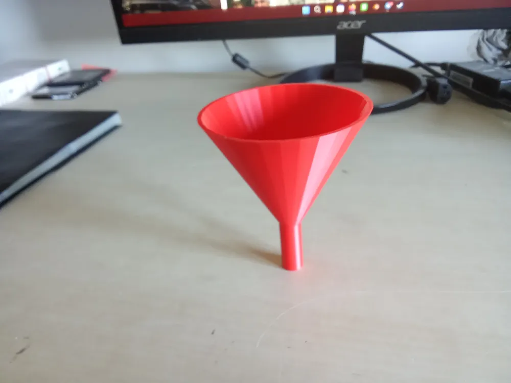 Funnel with integrated filter by user_83416264 MakerWorld: Download ...