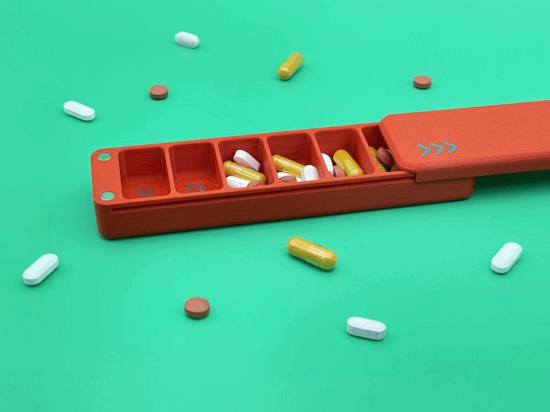 Compact Magnetic Travel Pillcase (print-in-place)