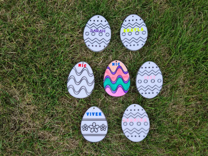 Colour-In Easter Egg Tags