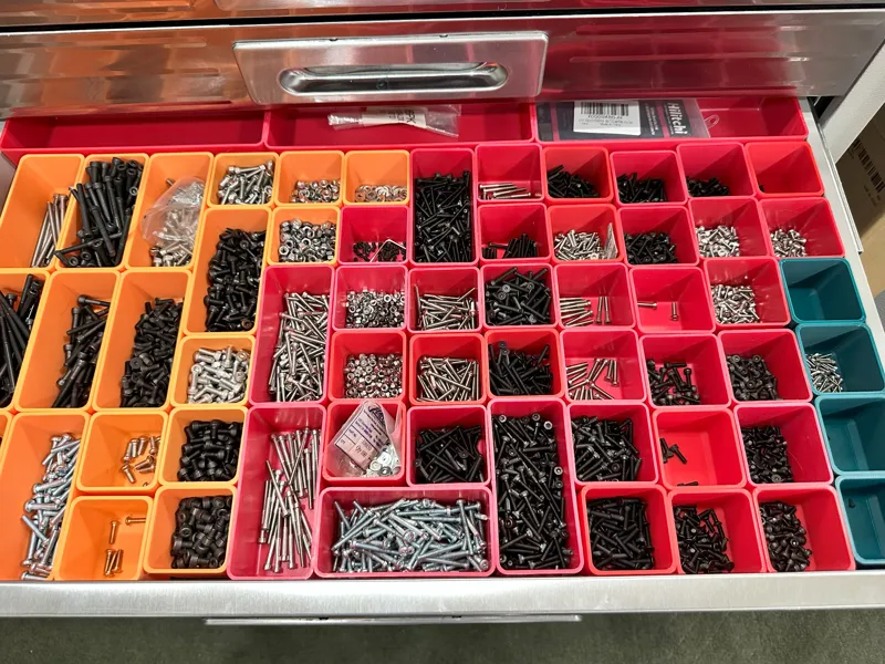 Simple Parametric Parts Trays for Bolts etc - Includes Fusion 360 file