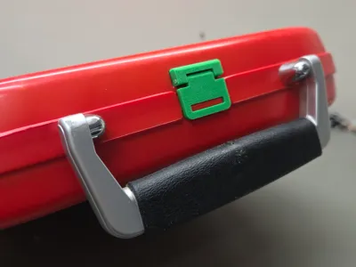 Ferrari CD Box Closure