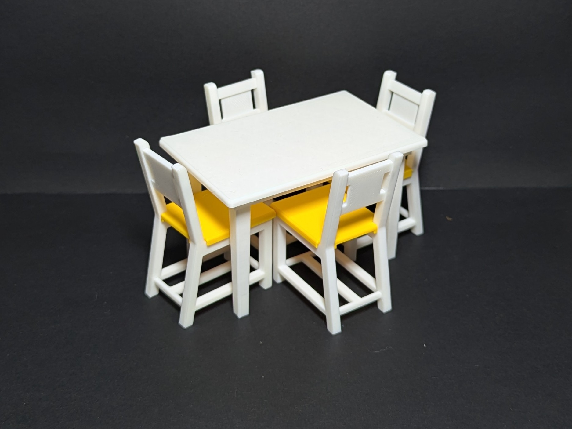 Dollhouse 1:12 - Dining Table and Chairs