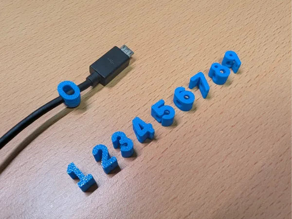 Chiffres perforés en 3D (0 à 9)