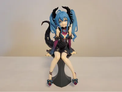 Geometric Heart Stand for Figurine (No Support)