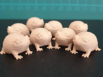 Rain Frog Miniature Figurine - 19mm