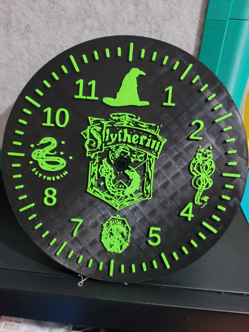 Slytherin house clock