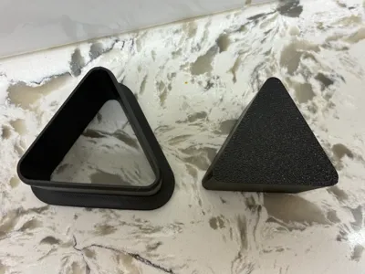 TRIANGLE SHAPE Cake Pop Mold/ CUTTER