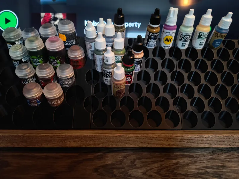 model paint rack, citadel and bottle