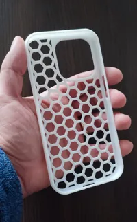 Coque iPhone 15 Pro — motif hexagone — photo 5