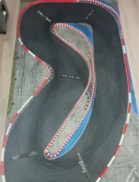 Glissière de sécurité Sturmkind pour circuit de drift — photo 2